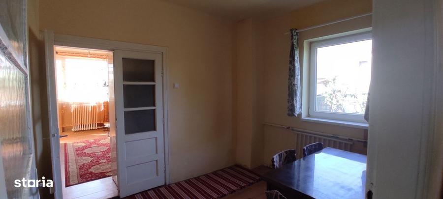 Vand casa zona Horea, 3 camere, str Privighetorii, Oradea - 1