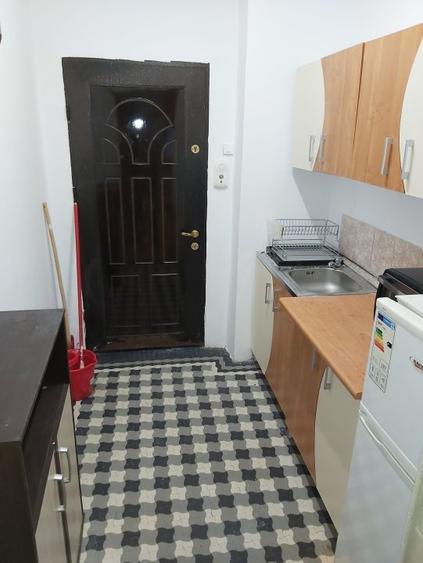 Romana -  ASE 320 euro/luna Piata Romana Tel.:0724661884 - 7