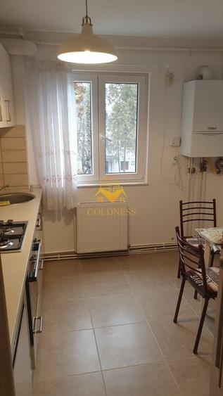 3 camere semidecomandate, parcare, Gheorgheni, Zona Albac, Hotel Royal - 4