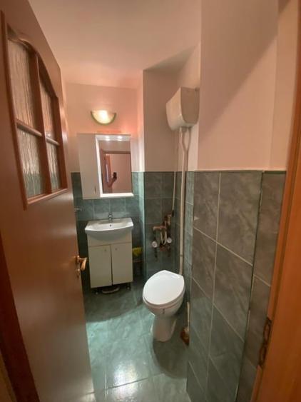Apartament cu 3 camere, tip D, zona Decebal - 14
