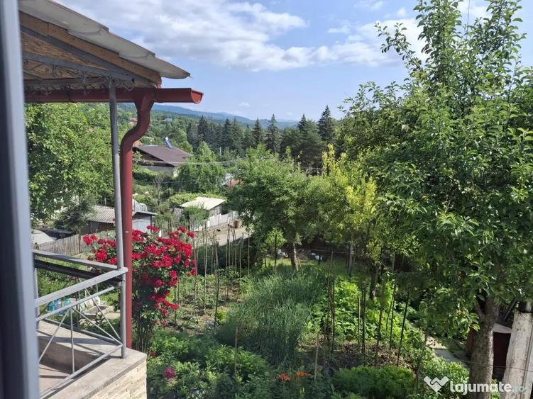 Casa 5 camere,util 112mp,beci,garaj,1200mp intravilan livada,deschidere 45m,Slanic - 5