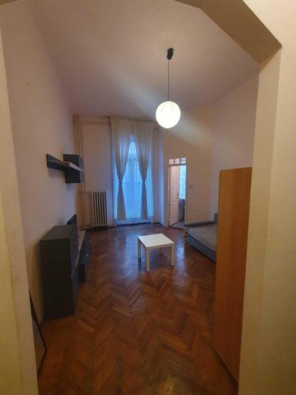 Inchiriere garsoniera Universitate metrou 2 minute,Teatrul National - 1