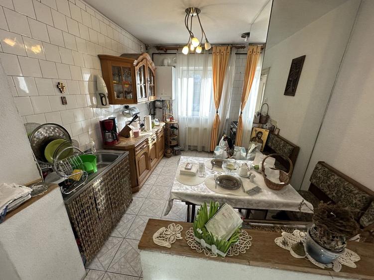 Apartament zona Girocului aproape de parc / etaj 2 din 4 - 2