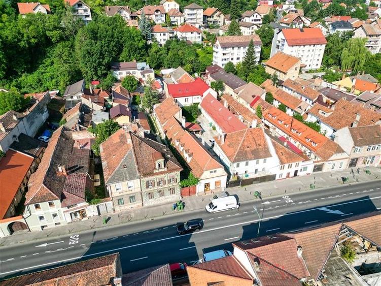 FILM!Apartament 2 camere decomandate, parter, in casa,curte comuna,Central,Braso - 9