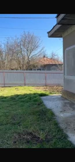 Casa la curte lângă balta Mostistea - 4