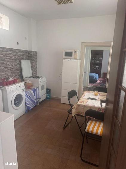 Casa- zona Gradina Botanica - 2