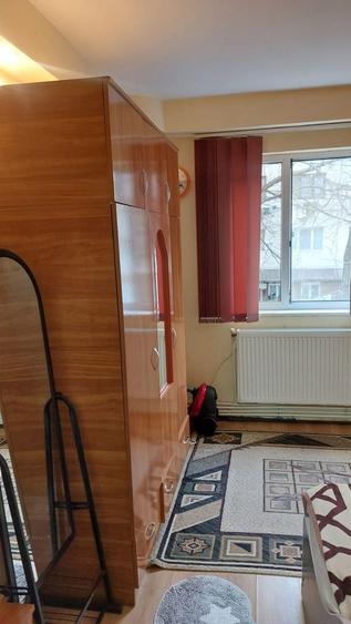 Inchiriez garsoniera zona Ciocarlia - 2