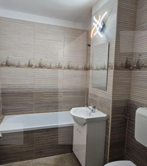 Apartament de vanzare, cu 3 camere, 73 mp, renovat complet, - 3