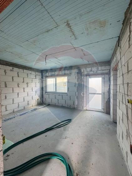 Casă / Vilă Bariera Valcii - 4