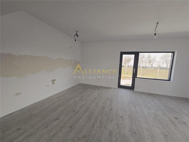 3 CAMERE 2 BĂI - COMUNA BERCENI, ILFOV - 130.000€ - 3