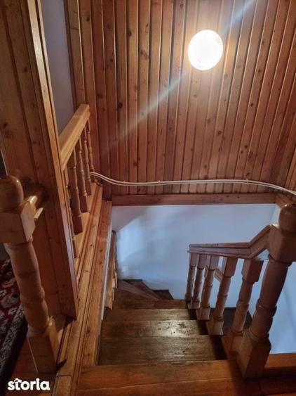 Casa de vacanta completa, gata de mutat de vanzare in Breaza - 12