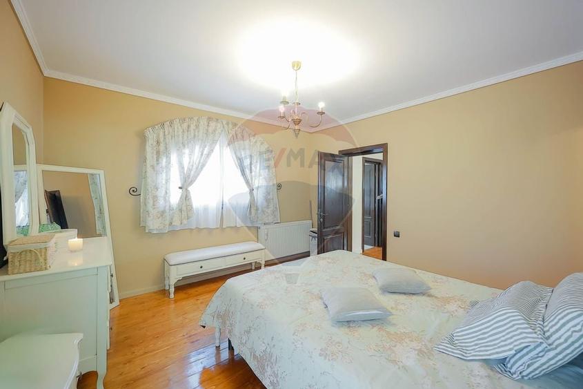 Vilă mediteraneană cu 5 camere, Dealuri Oradea - 60