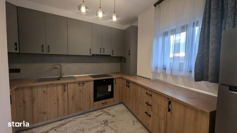 Apartament 3 camere cu balcon si parcare , 102 mp , zona centrala - 9