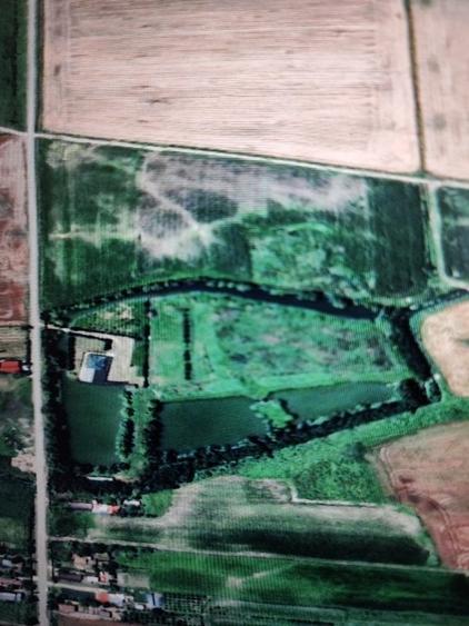 Teren privat cu amenajari ptr evenimente,cazare și pescuit sportiv. - 2