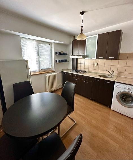 Garsoniera / studio zona mariott - catedrala - 1