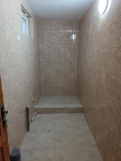 Casa cu curte si gradina - zona linistita si frumoasa - 3