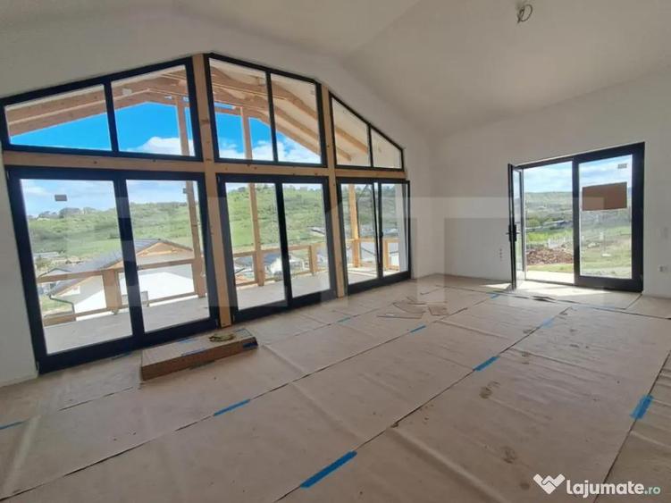 Locuin?a moderna in Livezeni, compartimentare eficienta - 11