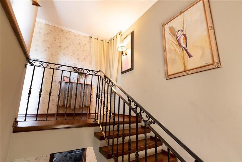 RECO Vila cu 5 camere str. Apateului- zona Nufarul - 18