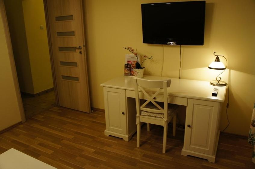 Apartament 2 camere, mobilat,parter, bloc solid, Calea Victoriei, Ateneul Roman - 13