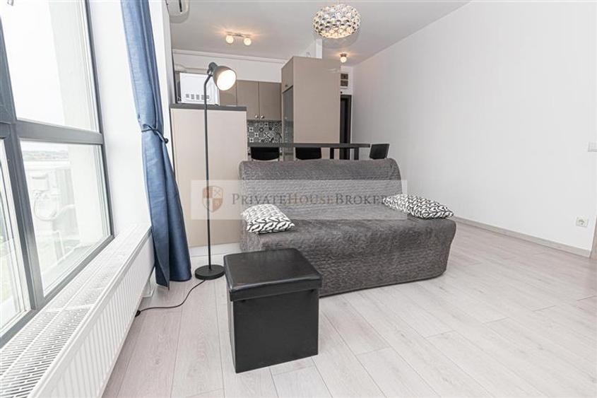 Apartament cu 2 camere semidecomandat, mobilat în Pipera