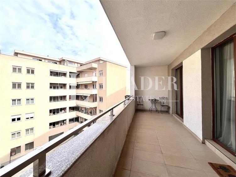 Apartament cu 3 camere decomandat, mobilat în Unirii