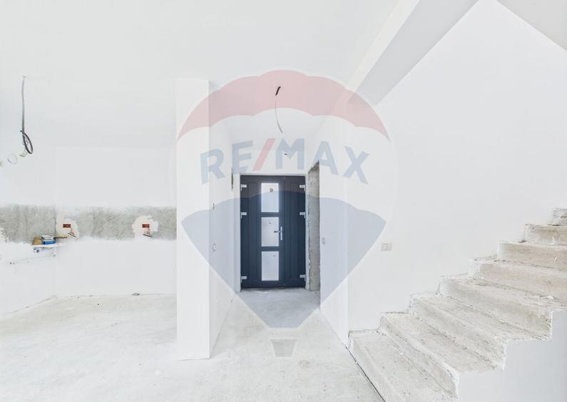 Vila cu 4 camere de vanzare- Darza -Crevedia - 6