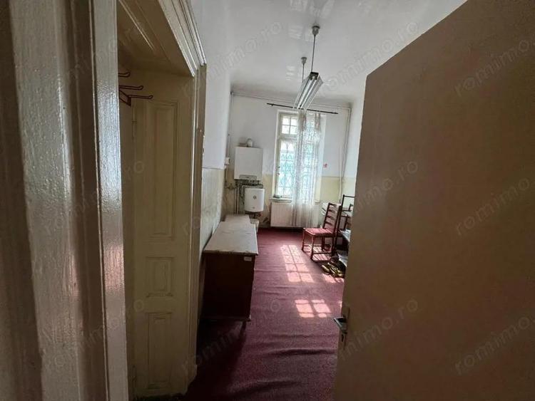 Casa boiereasca Ultracentrala, cu poten?ial comercial deosebit! - 19