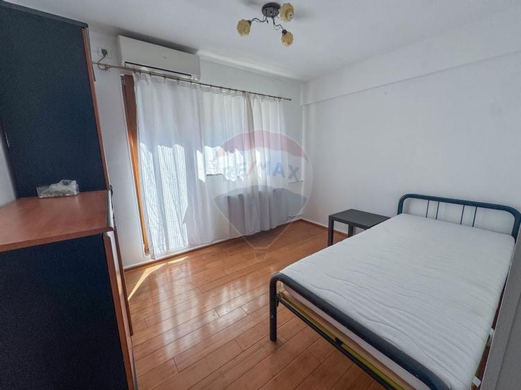 De inchiriat – Apartament elegant cu 3 camere,  Zona Piata Rosetti - 12