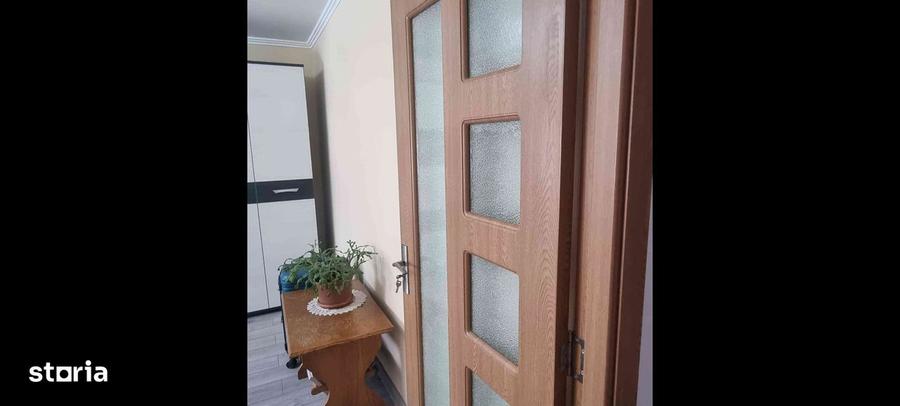 PB ,52 mp, et 3/4, Pia?a Rogerius, mobilat - 8