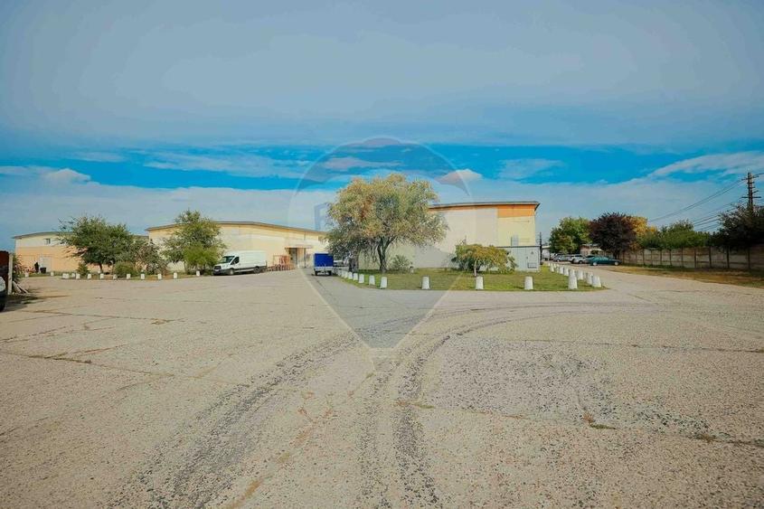 De vânzare Spațiu industrial de 10 129 mp Șoseaua Borșului - 50