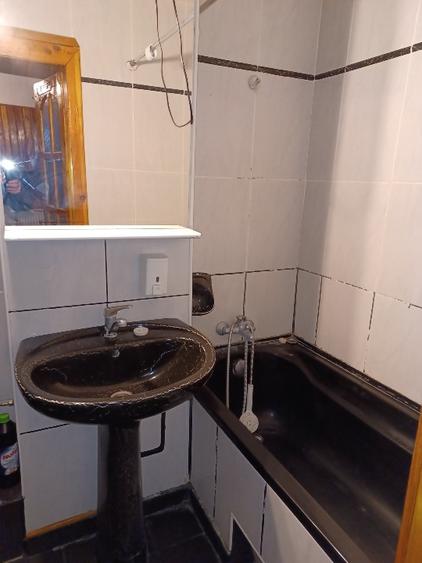 De inchiriat garsonieră racadau  - 1