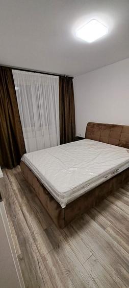 Inchiriez apartament 3 camere - 7