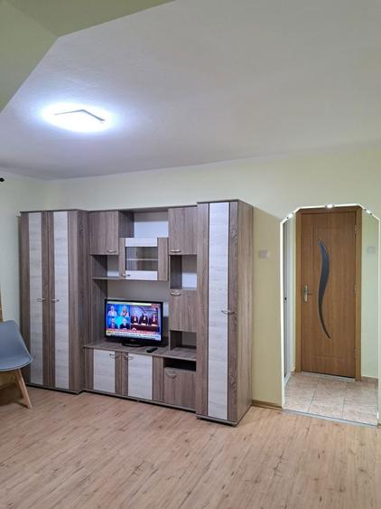 Inchiriez apartament - 6