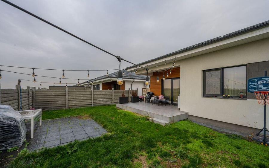 Vila parter mobilata si utilata Tunari - 10