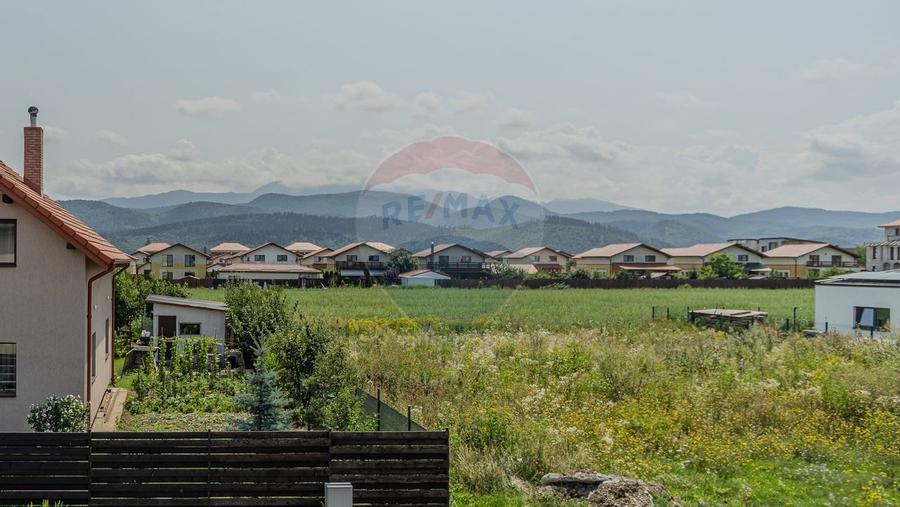 Casa moderna, la cheie, in Cristian - Str. Carpati - 5