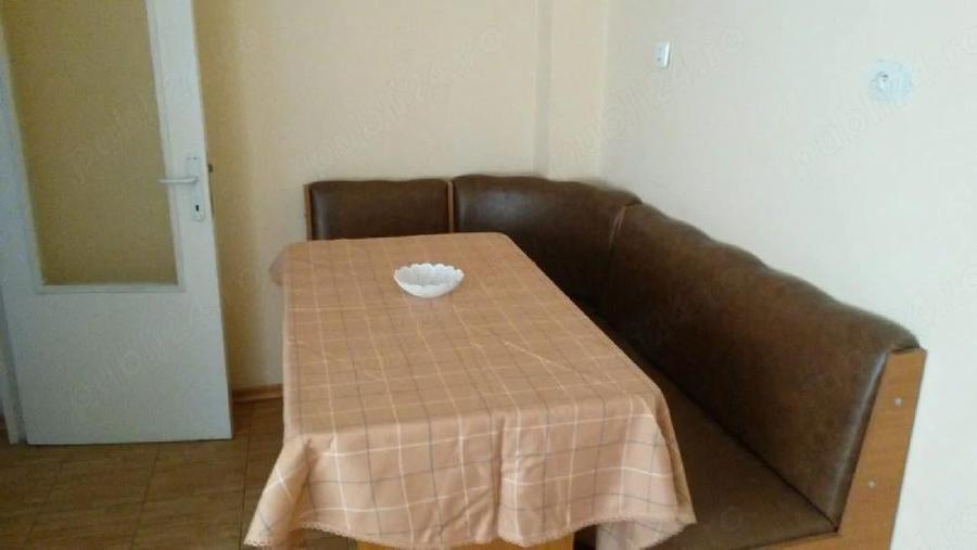 3 CAMERE la pret de 2,centru - 1