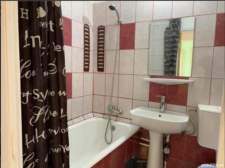 Inchiriez jumatate apartament 3 camere - 2