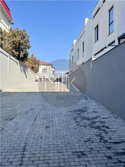 Vila 5 camere I JOLIE VILLE I Teren 250MP - 27