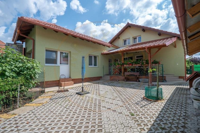 De Vanzare Casa Vanatorilor 9 ari teren - 1