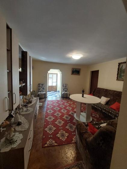 Teren si casa de vanzare ,mobilata, utilata,cu vad stradal excelent! - 8