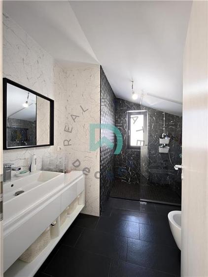 Casa 5 camere, Harman, Brasov - 25