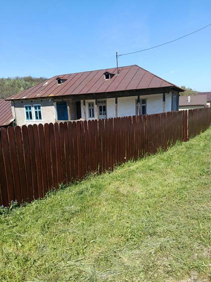 Vand casa cu teren1750mp com Gusoeni - 1
