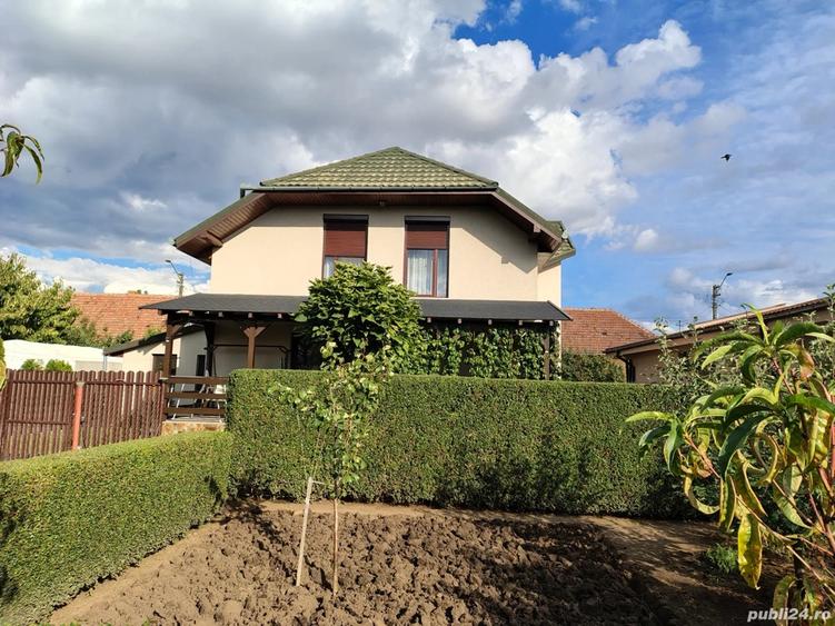Casa de vanzare in Curtici 5 camere 2 bai, bucatarie,etc. Toate utilita?ile. - 1