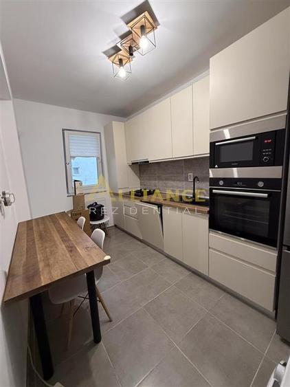 {Metrou} Apartament 2 camere | Mobilat si utilat + Parcare - 1