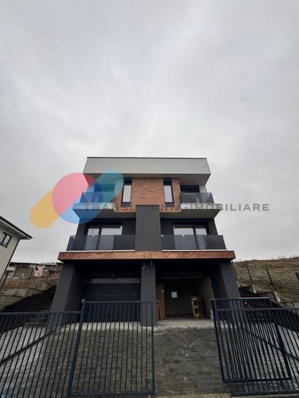Duplex 162 mp + rooftop 72 mp, curte 180 mp, cartier Voronet - 1