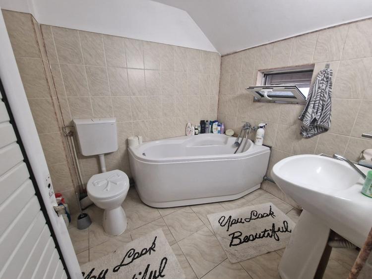 Casa P+1, Suprafata utila totala 228mp , 426mp teren, cartier Lapus Arges - 13