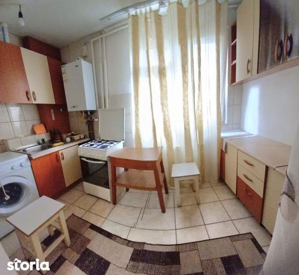 Inchiriez garsoniera Tractorul - 4