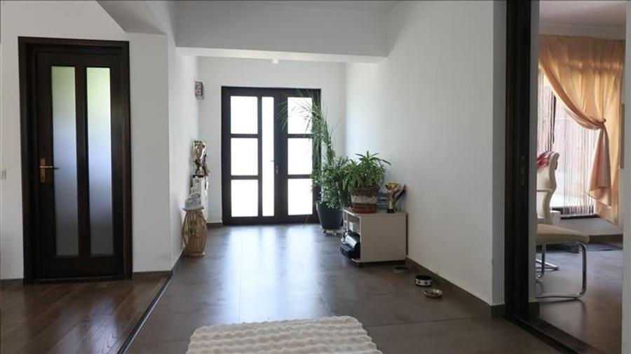 Vila individuala in Barnova 3 camere, 1000 mp teren, curte superba amenajata, ga - 5