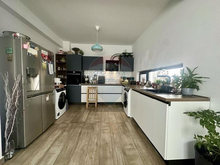 Vila de vanzare - Tunari - 4