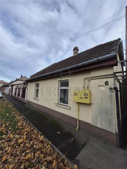 Propietate cu 2 case individuale - ingrijite - pe un teren de 800mp - zona excelenta Timisoara - 12